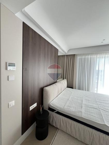 Apartament cu 3 camere decomandat, mobilat în Iancu Nicolae