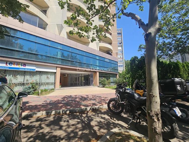 Inchiriere spatiu comercial - pretabil Horeca/Retail/Clinica