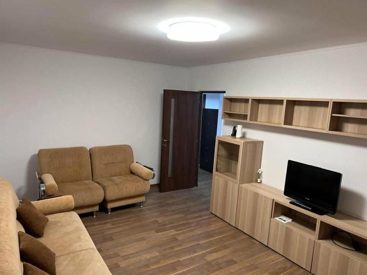 Apartament cu 3 camere în Gorjului