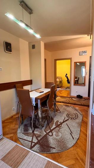 Apartament cu 3 camere decomandat în Bucovina