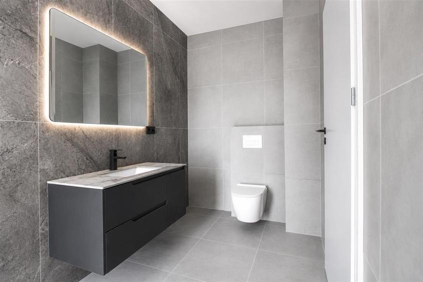 Apartament cu 2 camere semidecomandat în Florești