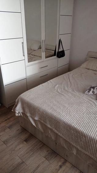 Casă cu 7 camere cu Teren 30 Mp în Central