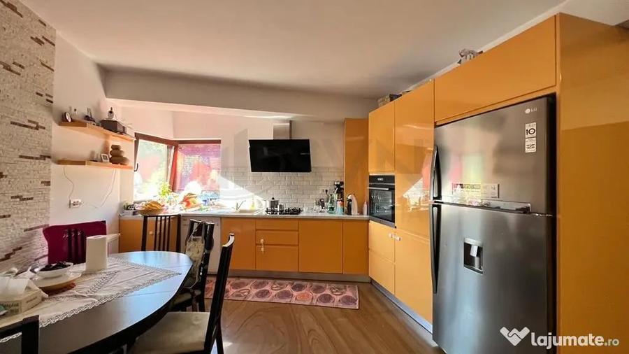 Apartament cu 4 camere decomandat, mobilat în Băneasa