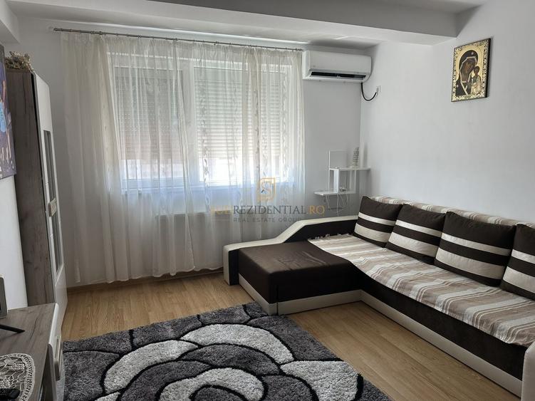 Apartament cu 2 camere semidecomandat, mobilat în Est
