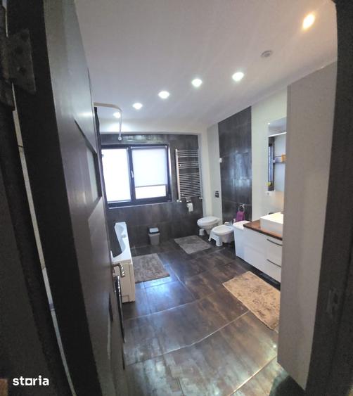 Apartament cu 3 camere în Brăilei