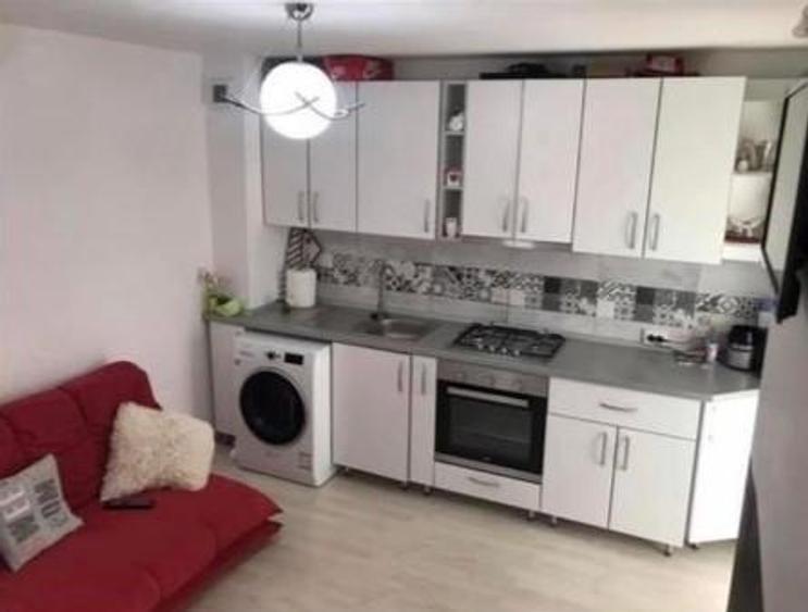 Garsonieră decomandată în Astra