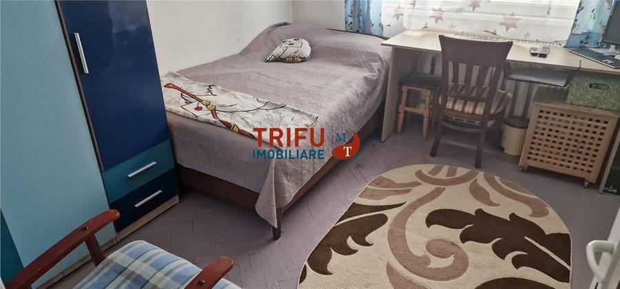 Apartament cu 3 camere decomandat, mobilat în Cetate