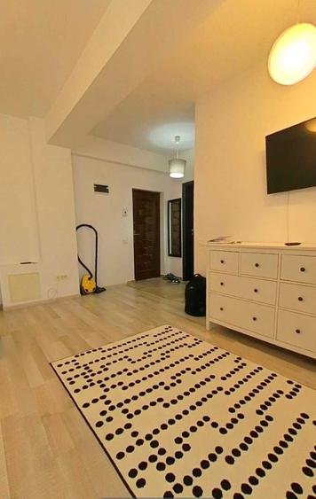 Apartament cu 2 camere decomandat în Roșu