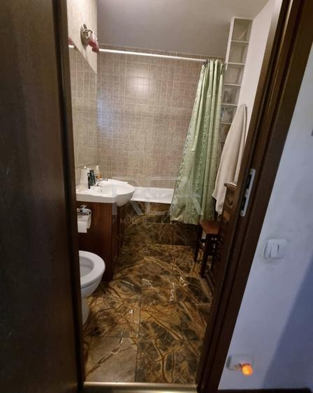Apartament cu 3 camere decomandat, mobilat în Drumul Taberei