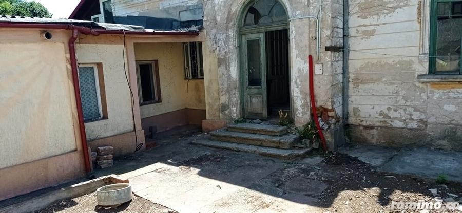 Casă cu 4 camere cu Teren 147 Mp în Central