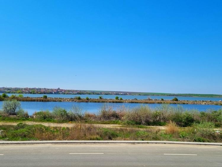 Casă individuală cu 4 camere cu Canalizare în Năvodari