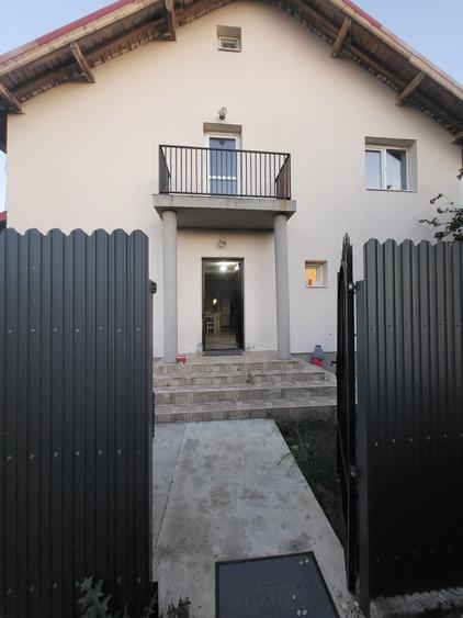 Casă cu 4 camere cu Teren 500 Mp în Cornetu