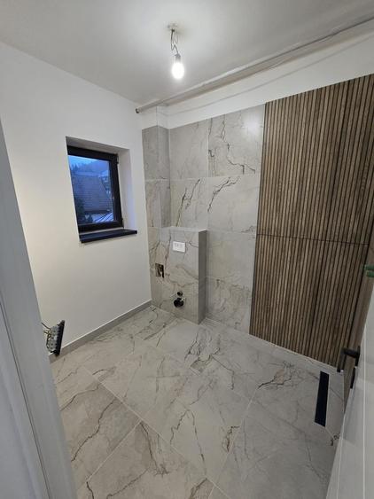 Apartament cu 2 camere decomandat în Zamora
