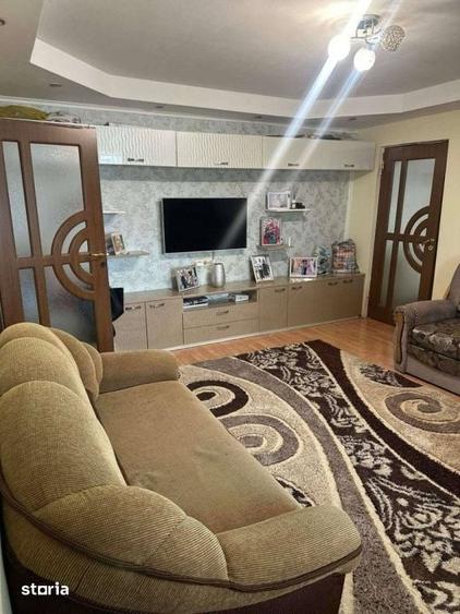 Apartament cu 2 camere decomandat în Malu Roșu