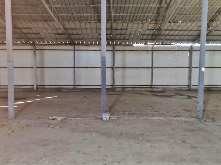 Spațiu industrial, de 1,350 mp, în Sinești