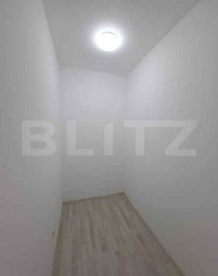 Apartament cu 3 camere decomandat în Independenței