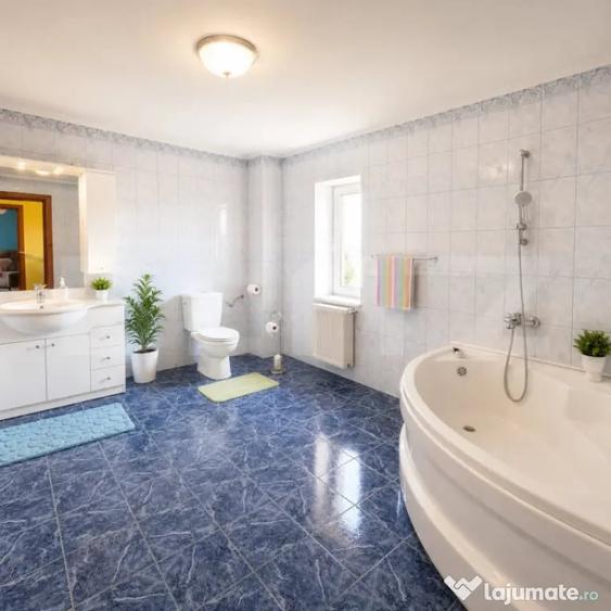 Casă cu 7 camere cu Teren 500 Mp în Braytim