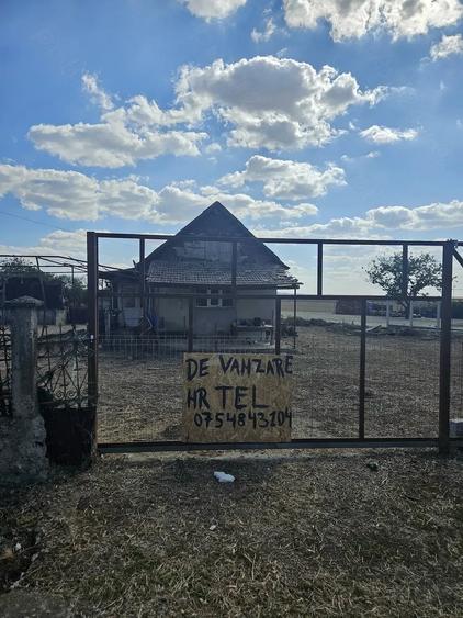 Teren de 5400 mp, în Fegernic
