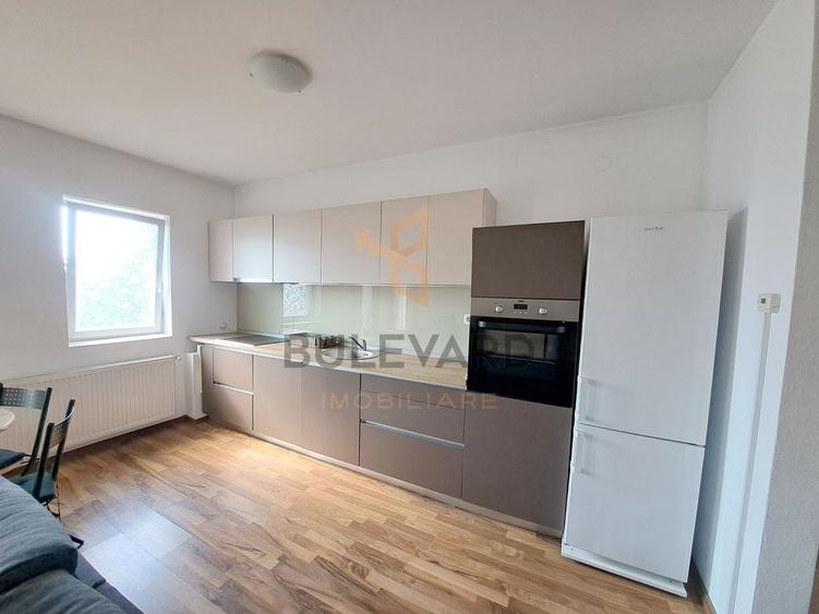 Apartament cu 2 camere semidecomandat, mobilat în Gheorgheni