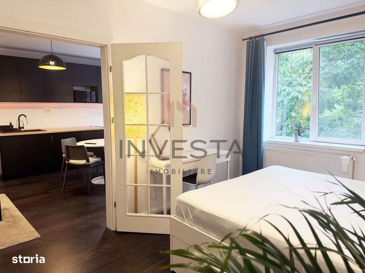 Apartament cu 3 camere semidecomandat în Horea