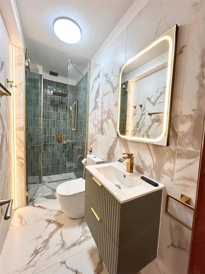 Casă cu 4 camere cu Teren 178 Mp în Central