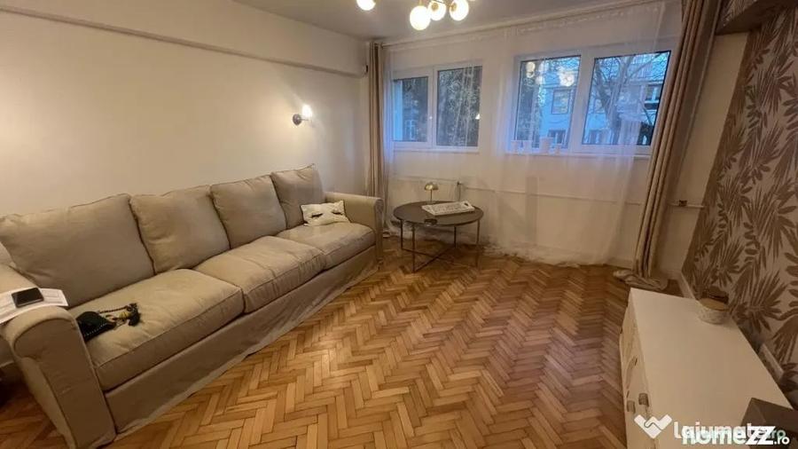Apartament cu 3 camere decomandat în Floreasca