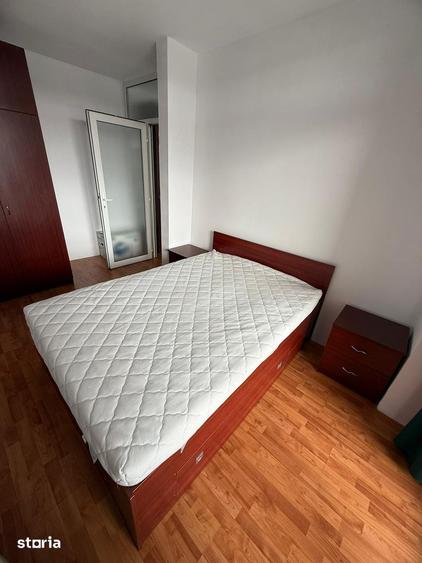 Apartament cu 4 camere semidecomandat în Central