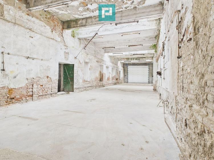 Spațiu industrial, de 120 mp, în Periam