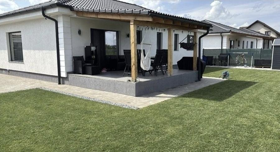 Casă cu 3 camere în Central