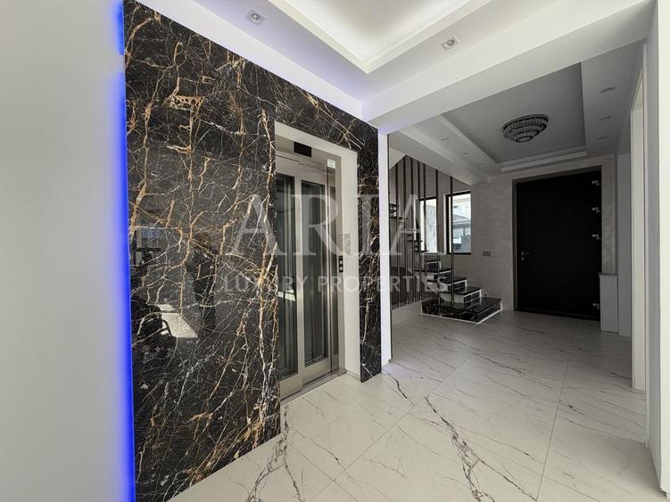 Casă individuală cu 7 camere cu Piscina în Pipera