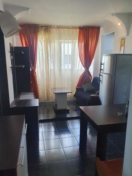 Apartament cu 2 camere decomandat în Giurgiului