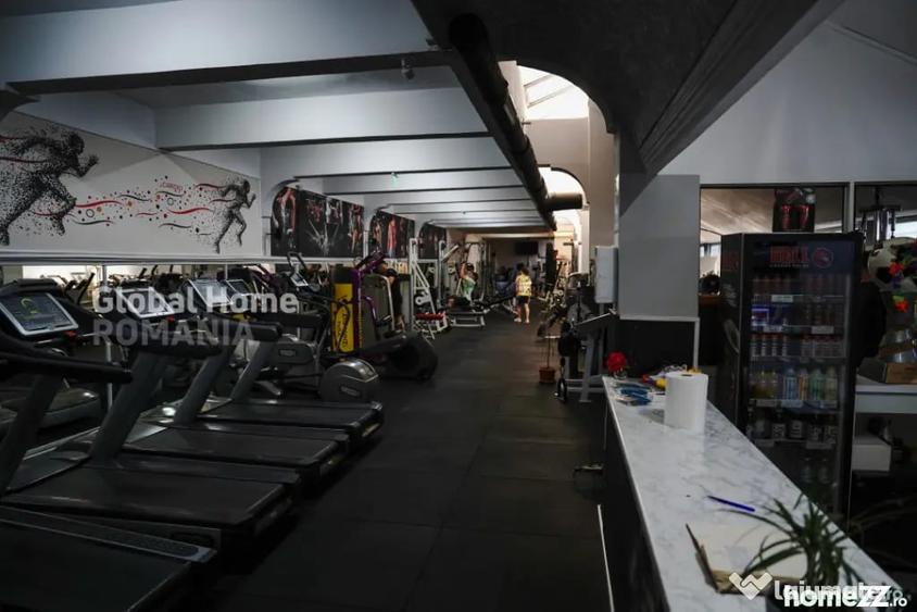 Spațiu comercial, de 927 mp, în Central