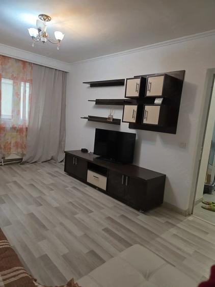 Apartament cu 3 camere decomandat în Orizont