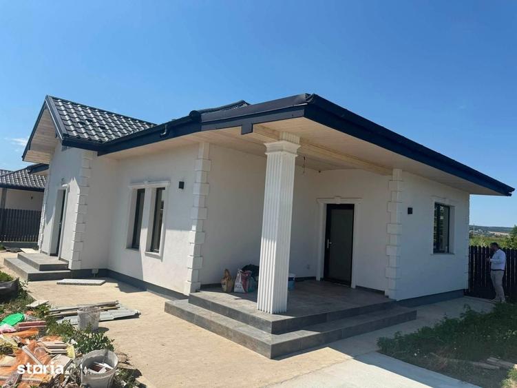 Casă cu 3 camere cu Teren 400 Mp în Mărgineni