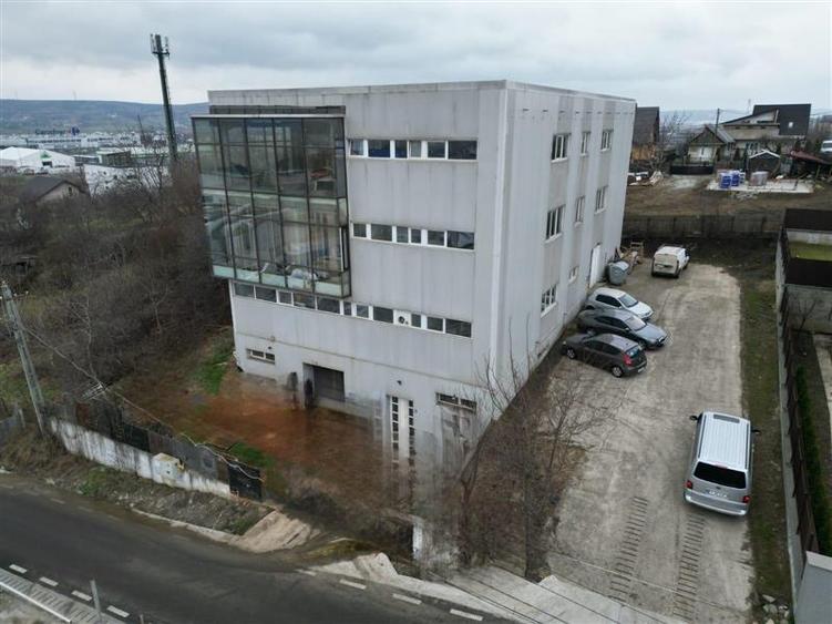 Spațiu comercial, de 1,197 mp, în Aeroport