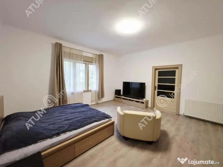 Casă cu 5 camere cu Teren 477 Mp în Piața Cluj