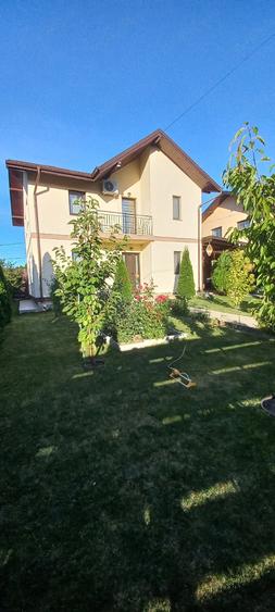 Casă cu 4 camere cu Teren 500 Mp în Exterior Vest