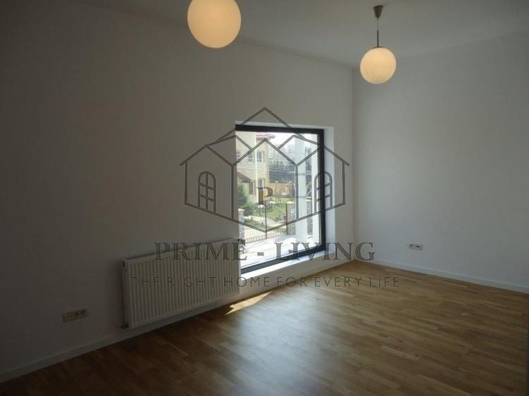 Duplex cu 6 camere cu Piscina în Nord