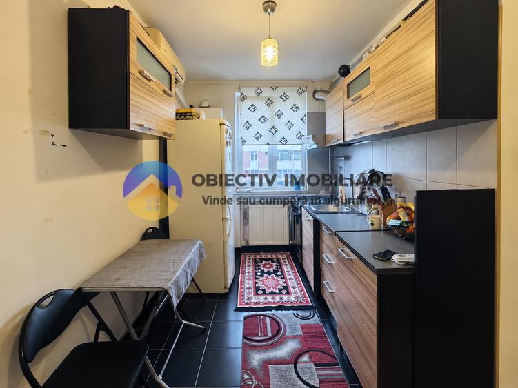 Apartament cu 2 camere decomandat în Precista