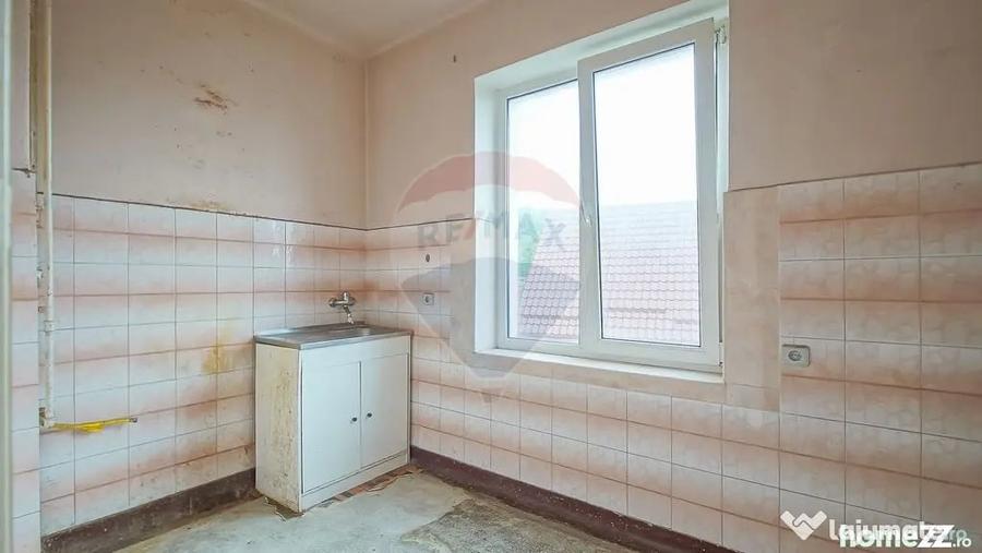 Apartament cu 2 camere decomandat în Dealul Cetății