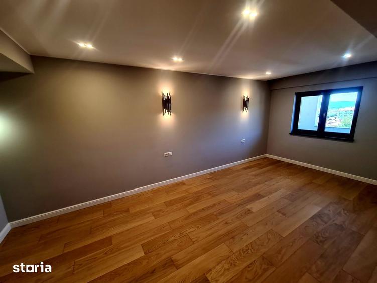 Apartament cu 3 camere în Sud