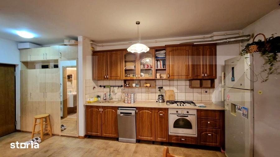 Apartament cu 3 camere, mobilat în Circumvalațiunii