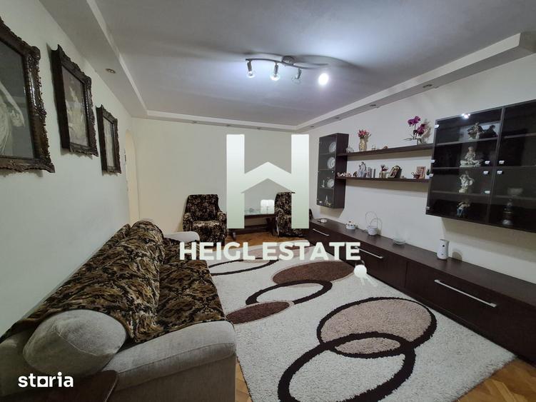 Apartament cu 3 camere decomandat în Soarelui