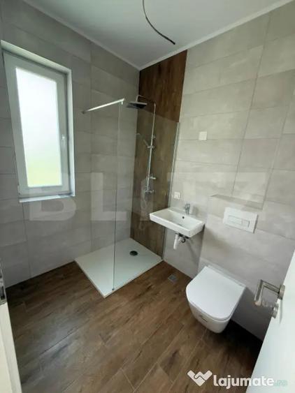 Casă cu 4 camere cu Canalizare în Stupini