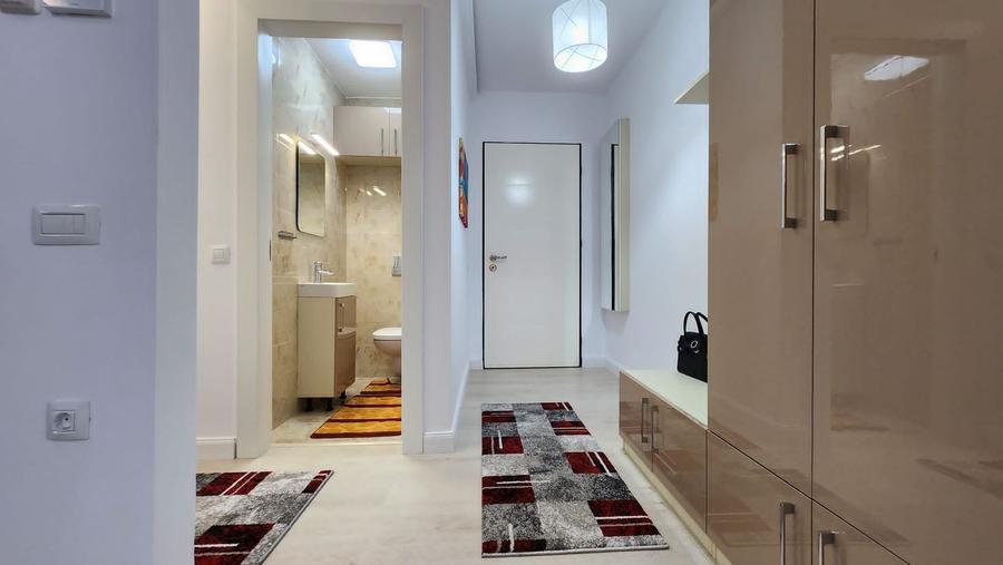 Apartament cu 3 camere decomandat, mobilat în Barbu Văcărescu