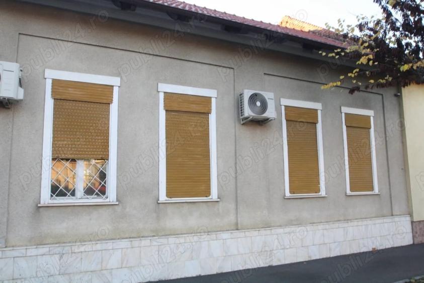 Casă cu 5 camere cu Teren 953 Mp în Fratelia