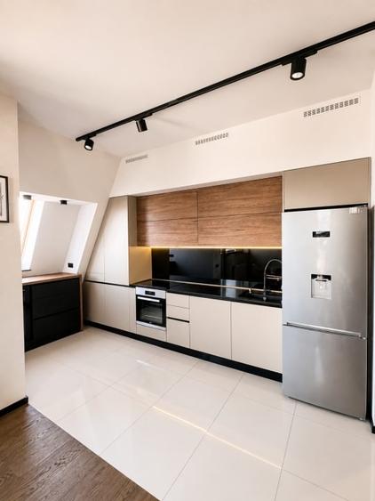 Apartament cu 2 camere decomandat, mobilat în Tractorul