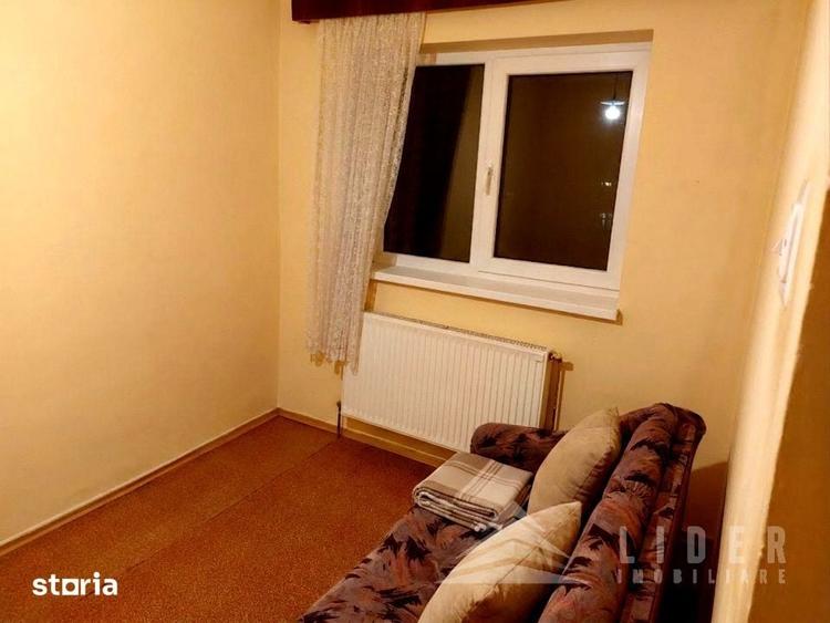 Apartament cu 4 camere decomandat în Gruia