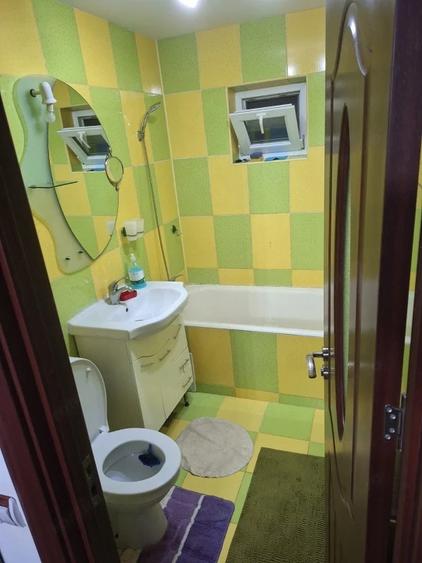 Apartament cu 3 camere decomandat, mobilat în E3