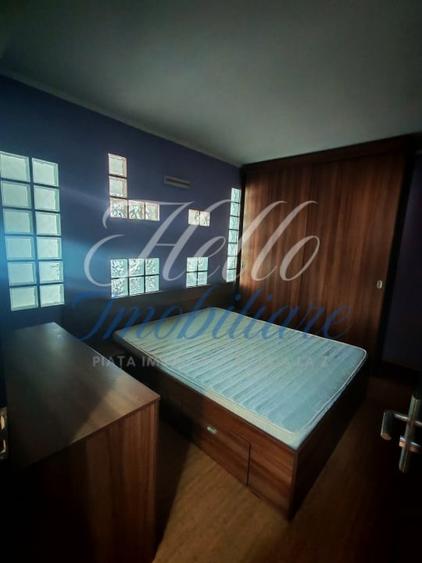 Apartament cu 3 camere decomandat în Florești
